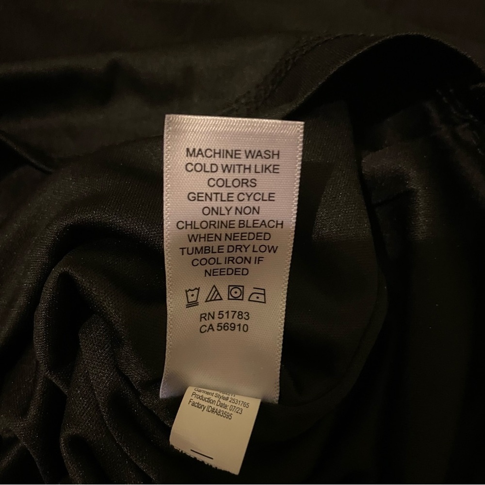 MAURICES plisse sleeve blouse X-small NWT - Picture 10 of 11